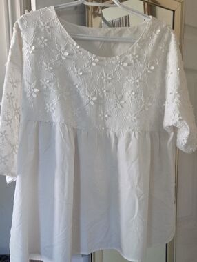 White Embroidered Cotton Tunic Top - Women